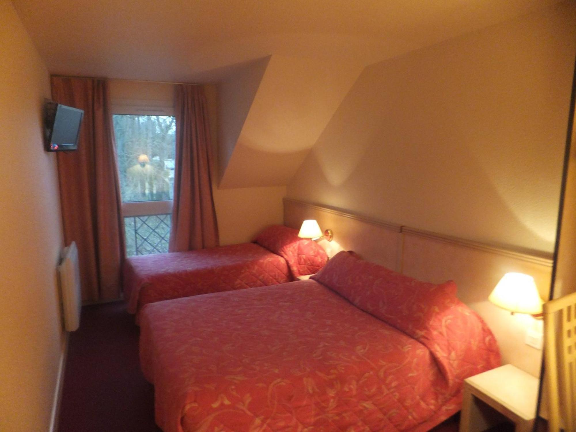 Hotel Le Village Gif-sur-Yvette Kültér fotó